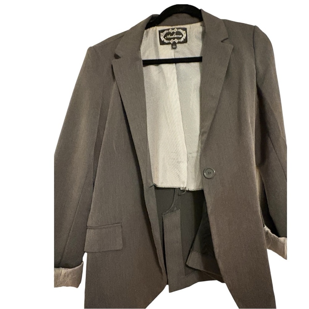 SALE Ambiance Classic Charcoal Blazer – Pinstriped Lining | Size Large - Picture 7 of 14